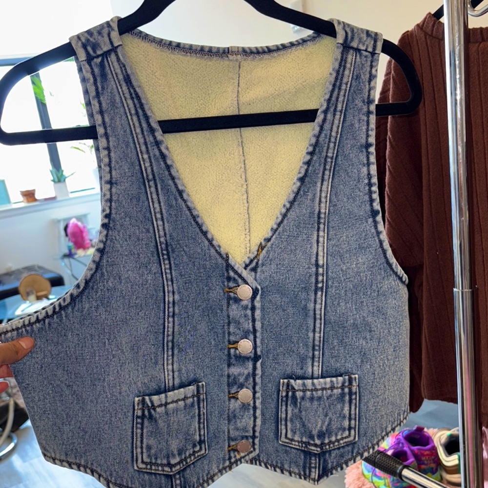 SHEIN Denim Button-Up Vest